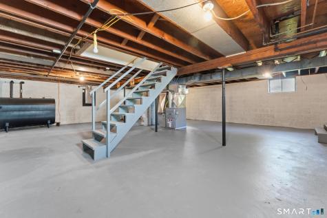 23 Hillview Avenue Waterbury CT 06704