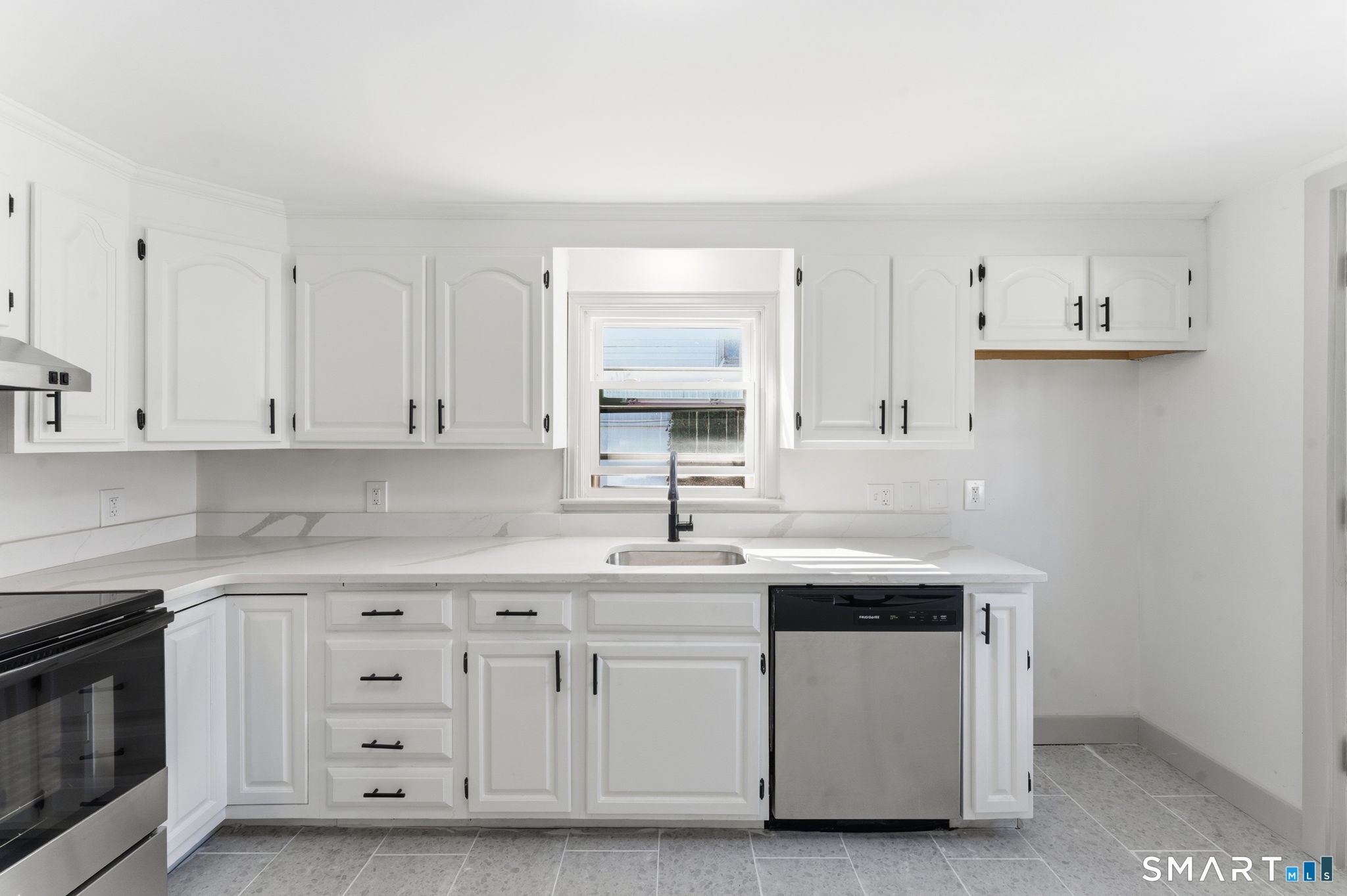 23 Hillview Avenue Waterbury CT 06704
