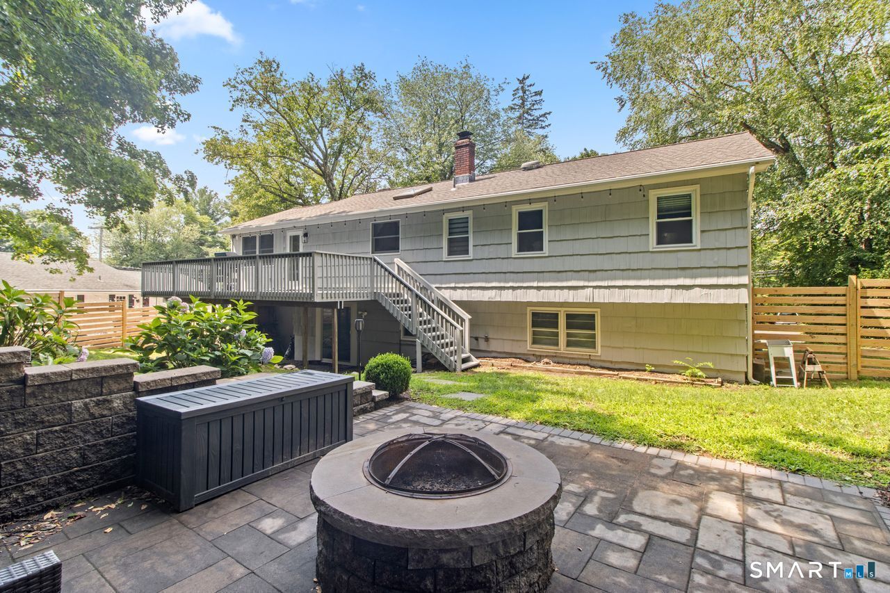 10 Grumman Avenue Norwalk CT 06851