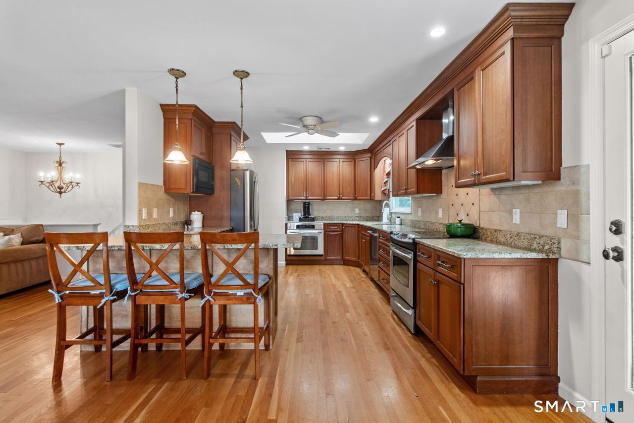 10 Grumman Avenue Norwalk CT 06851