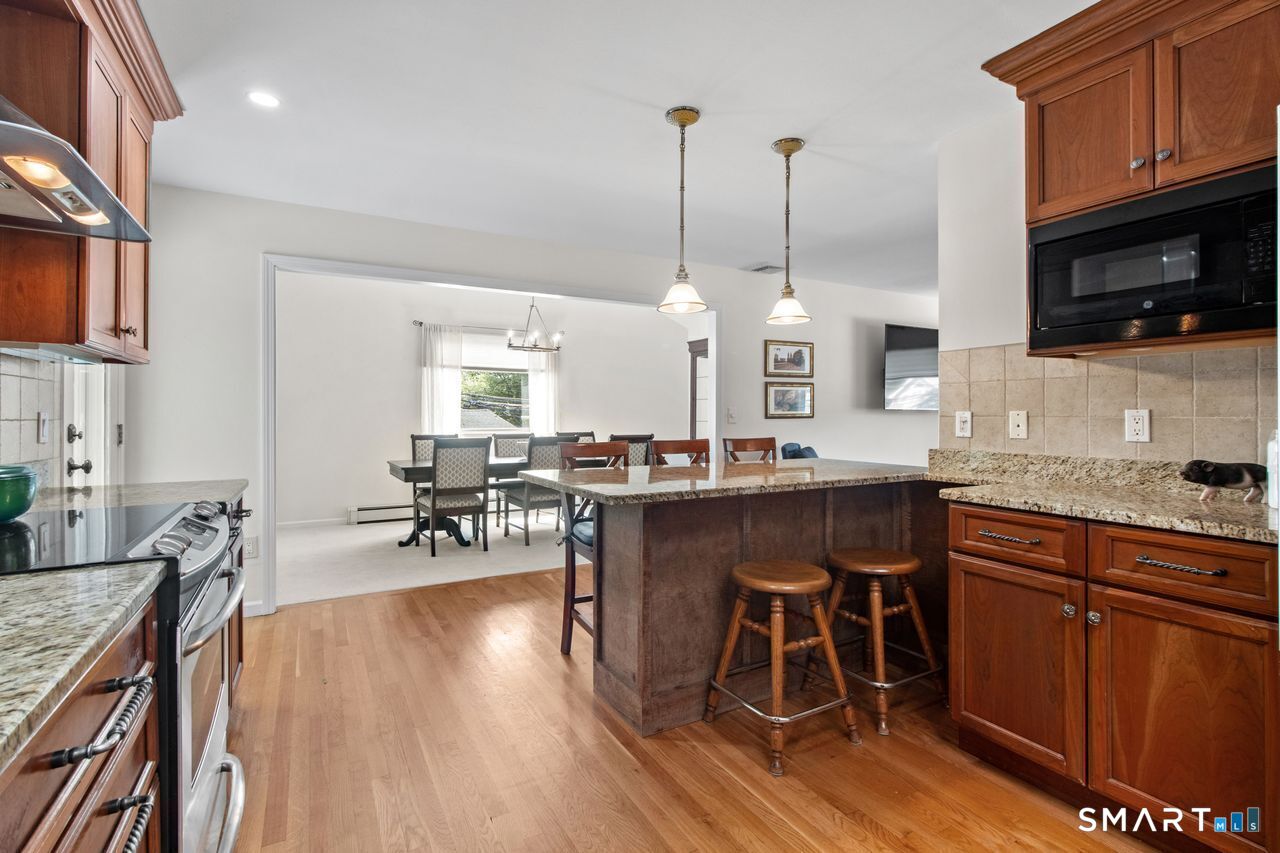 10 Grumman Avenue Norwalk CT 06851