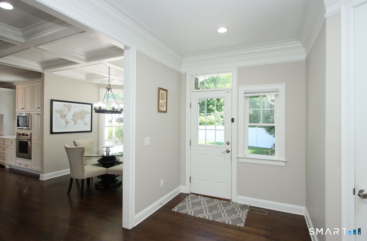 2095 Whitney Avenue North Haven CT 06473