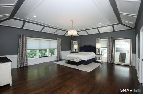 2095 Whitney Avenue North Haven CT 06473