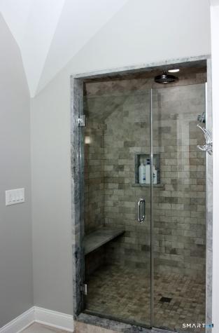 2095 Whitney Avenue North Haven CT 06473
