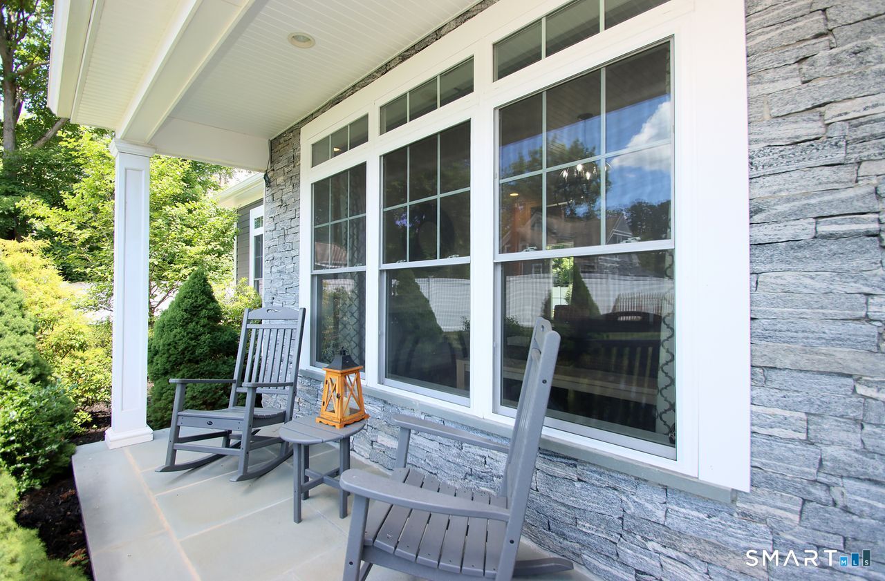 2095 Whitney Avenue North Haven CT 06473