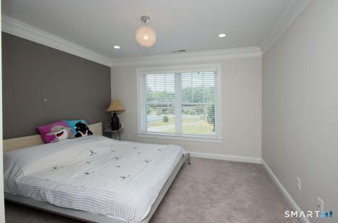 2095 Whitney Avenue North Haven CT 06473