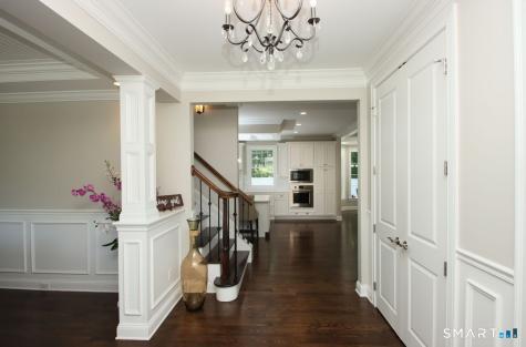 2095 Whitney Avenue North Haven CT 06473
