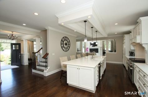 2095 Whitney Avenue North Haven CT 06473