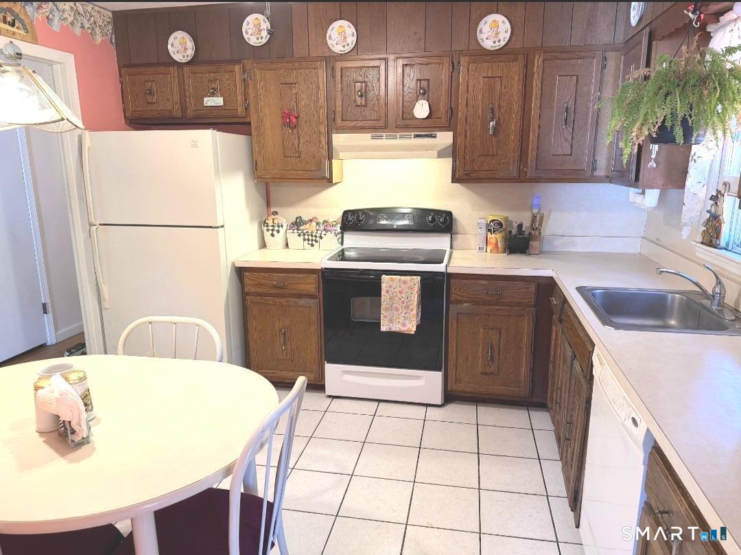 75 Starrs Plain Road Danbury CT 06810