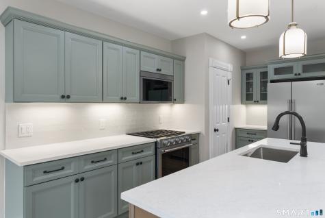 102 Huntington Street Hartford CT 06105