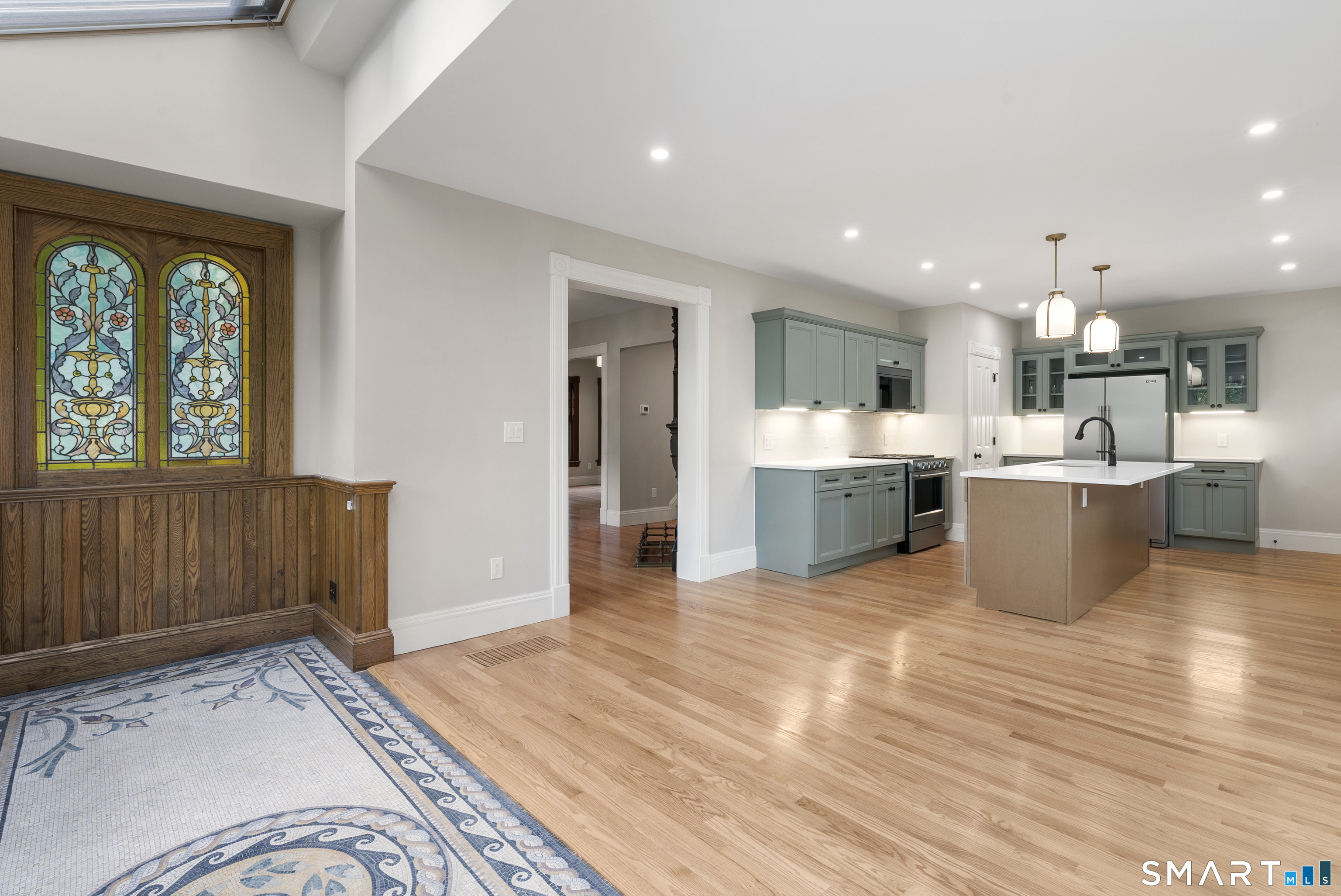 102 Huntington Street Hartford CT 06105