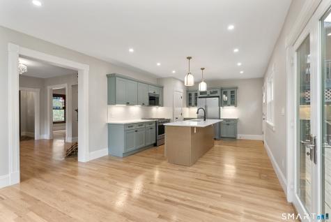 102 Huntington Street Hartford CT 06105