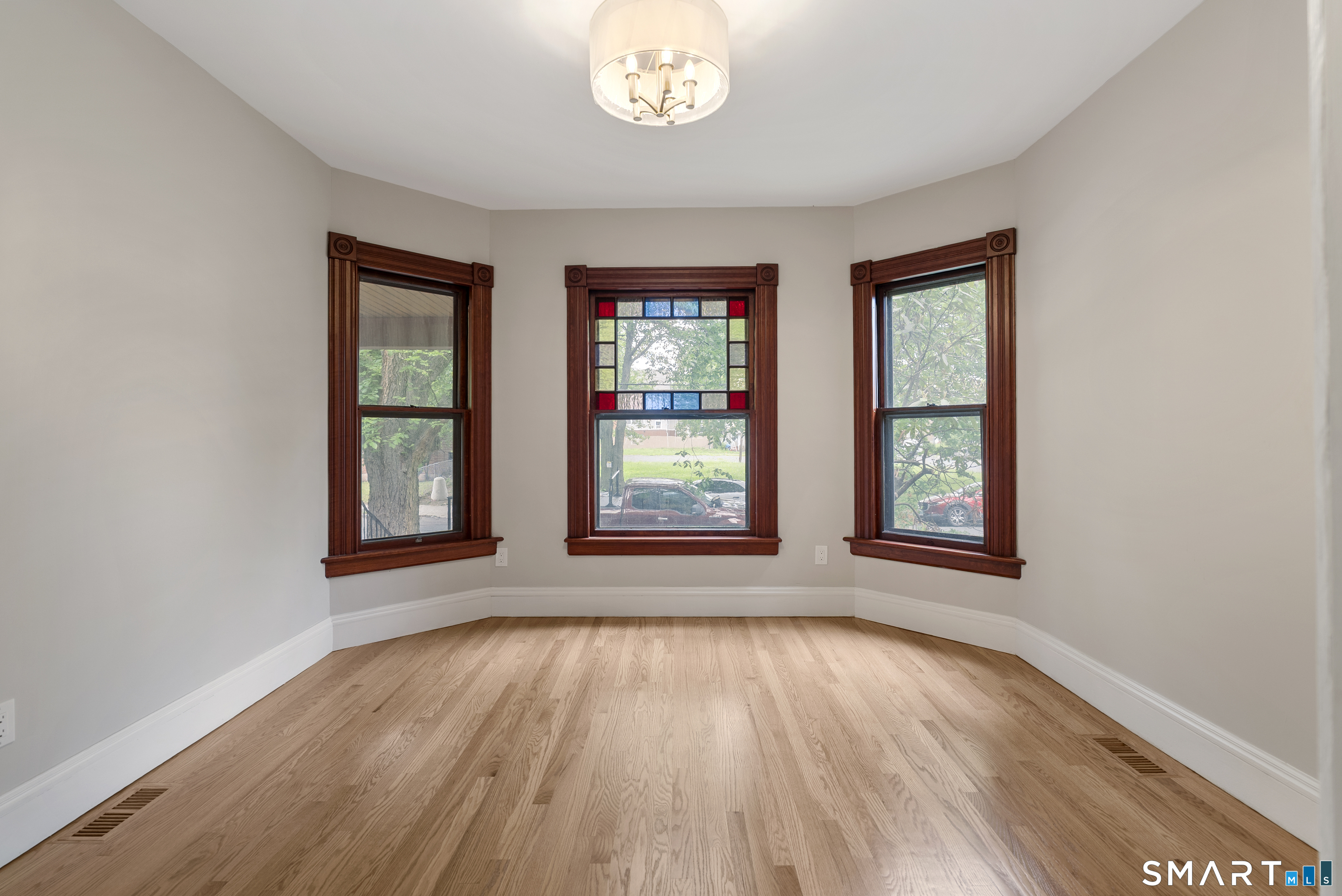 102 Huntington Street Hartford CT 06105