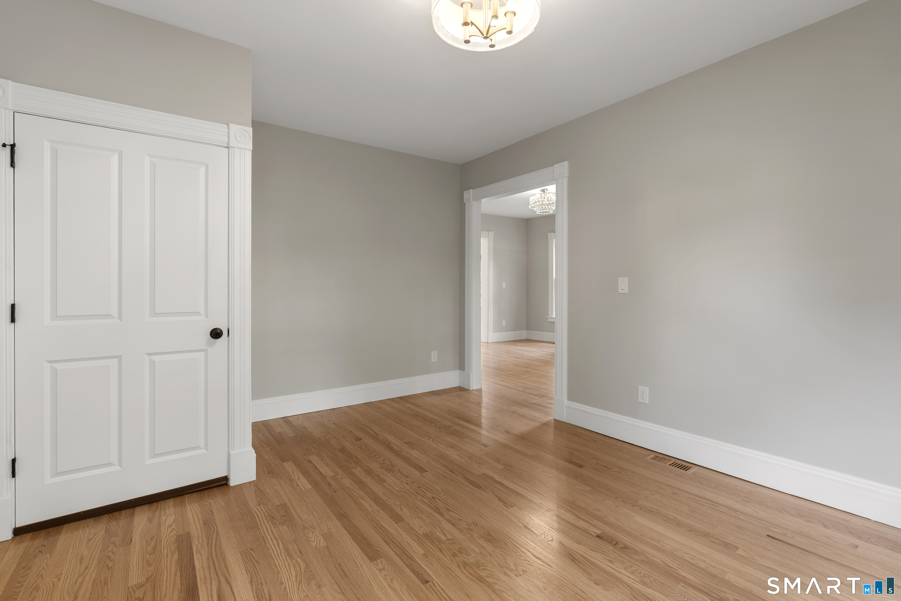 102 Huntington Street Hartford CT 06105