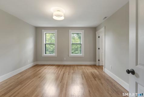 102 Huntington Street Hartford CT 06105