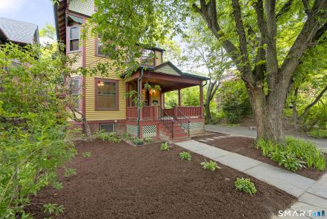 102 Huntington Street Hartford CT 06105
