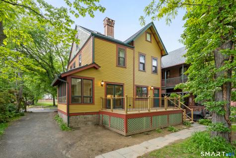 102 Huntington Street Hartford CT 06105