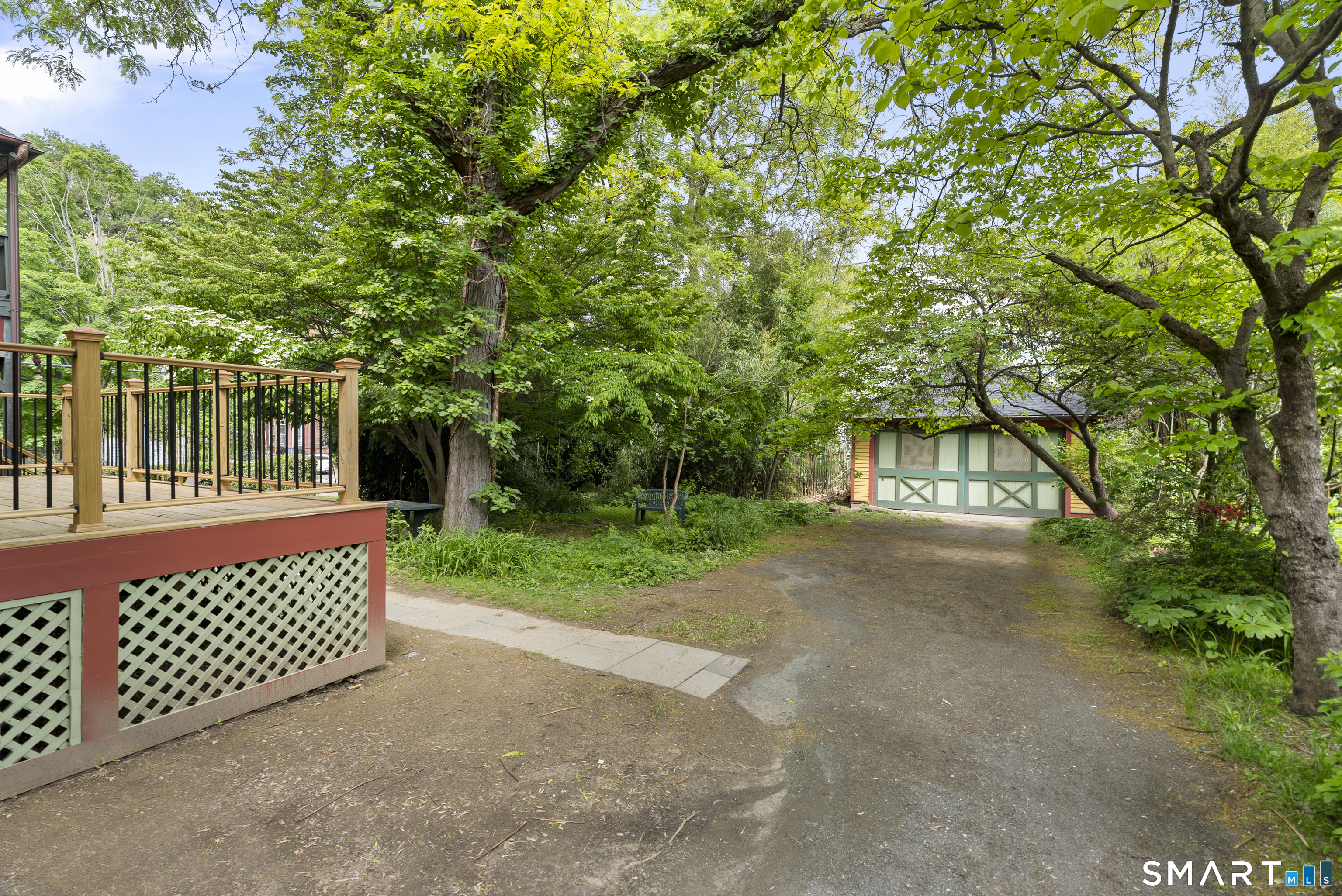 102 Huntington Street Hartford CT 06105