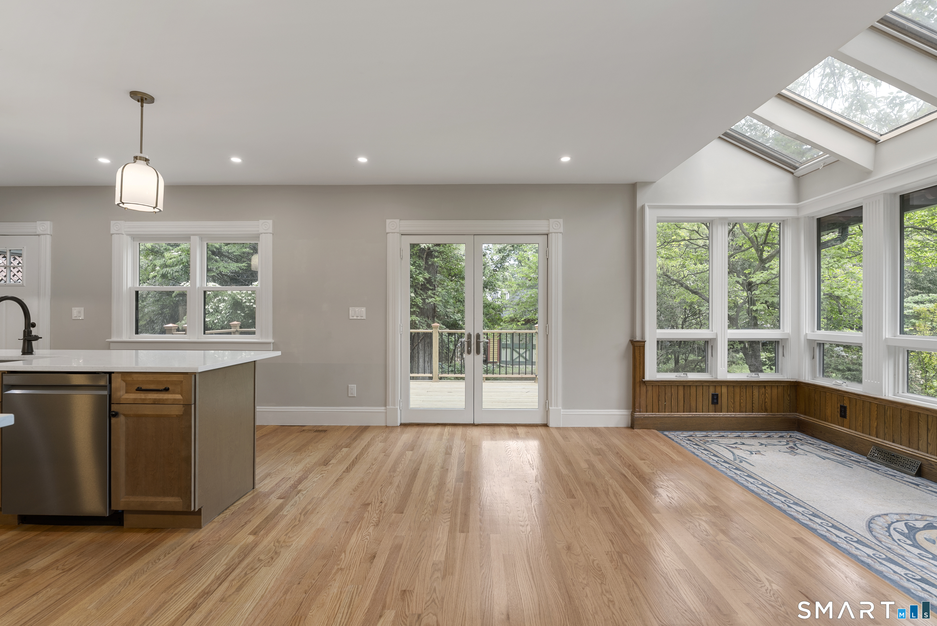 102 Huntington Street Hartford CT 06105