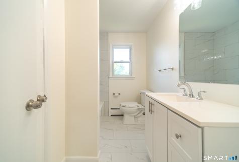 66 Bridgeview Place Stratford CT 06614