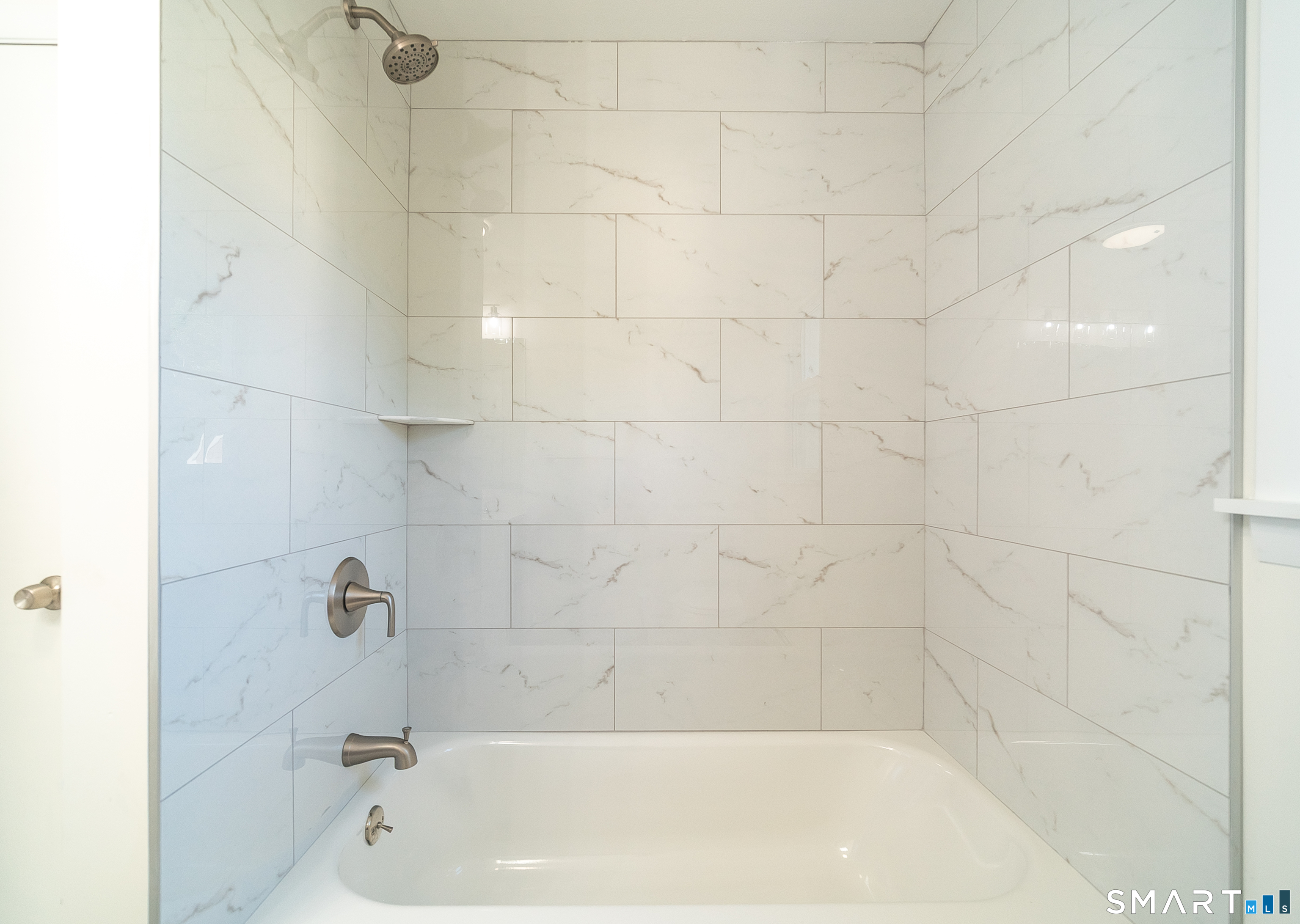 66 Bridgeview Place Stratford CT 06614