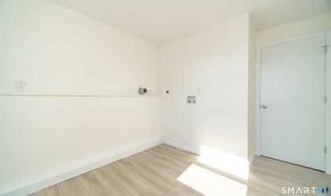 66 Bridgeview Place Stratford CT 06614