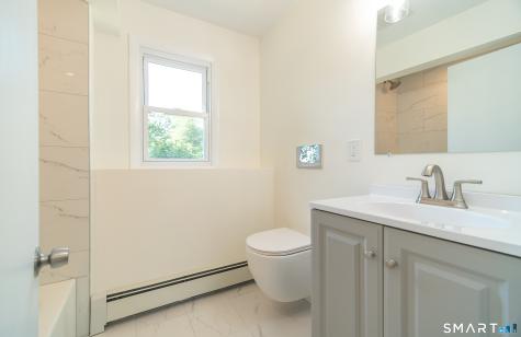 66 Bridgeview Place Stratford CT 06614