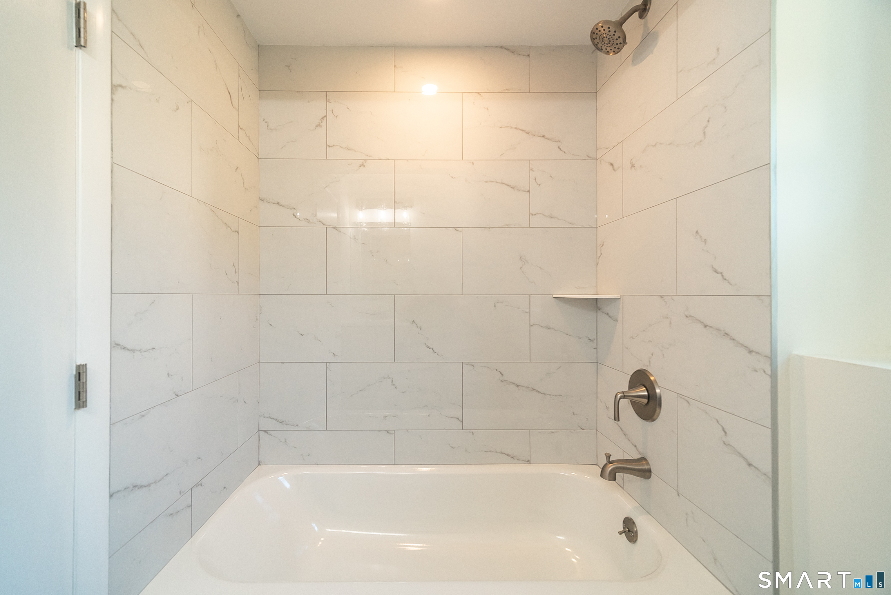 66 Bridgeview Place Stratford CT 06614