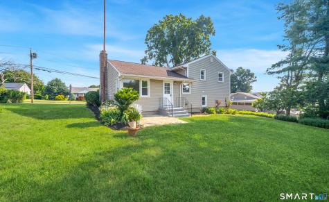 66 Bridgeview Place Stratford CT 06614