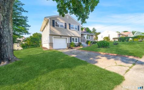 66 Bridgeview Place Stratford CT 06614
