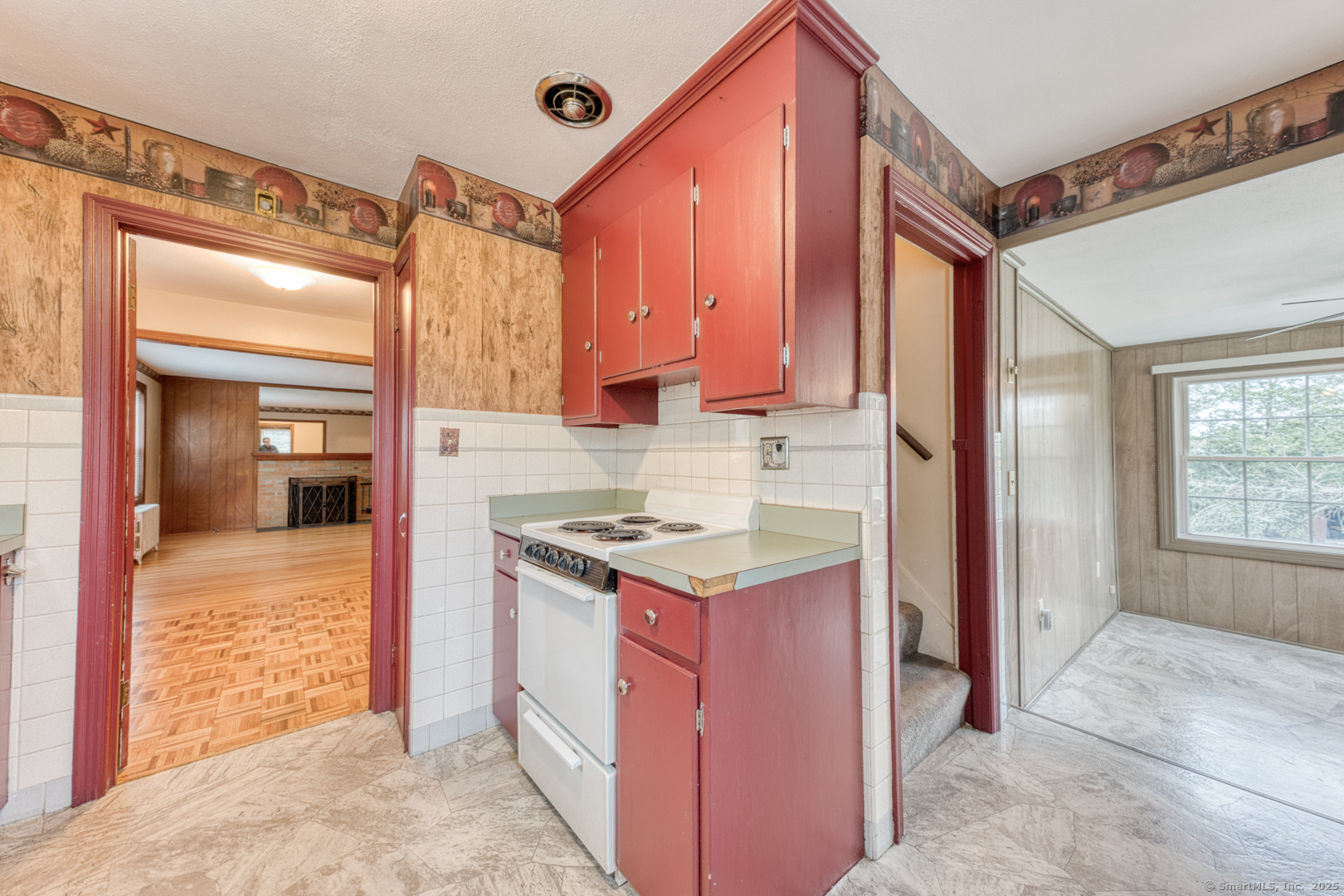 408 Storrs Road Mansfield CT 06250