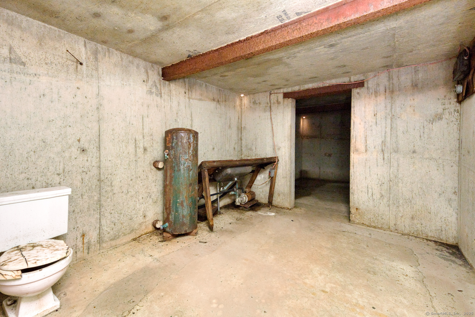 408 Storrs Road Mansfield CT 06250