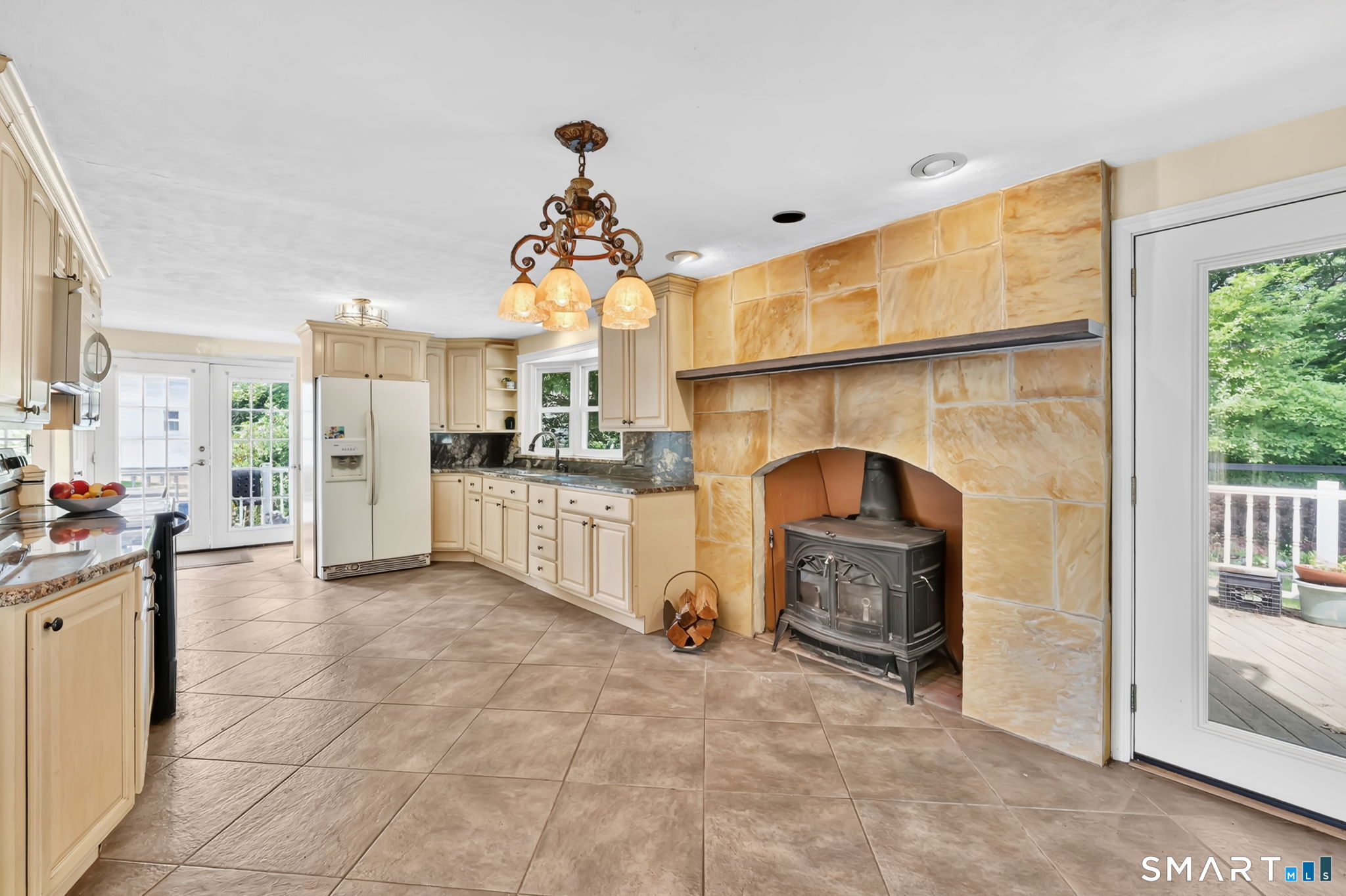 33 Chambers Street Manchester CT 06042