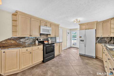 33 Chambers Street Manchester CT 06042