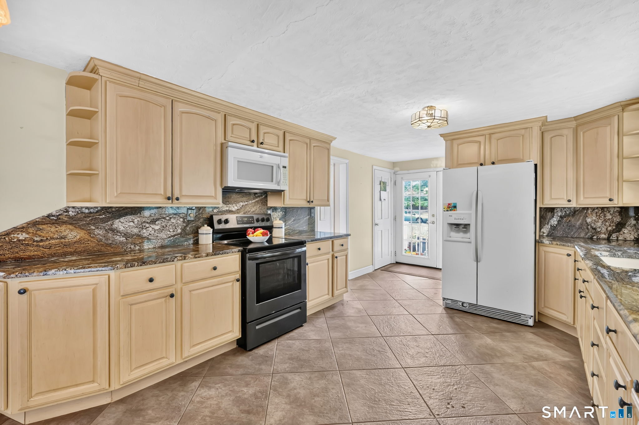 33 Chambers Street Manchester CT 06042