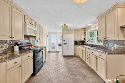 33 Chambers Street Manchester CT 06042