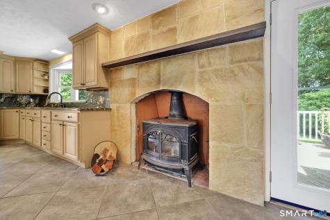 33 Chambers Street Manchester CT 06042