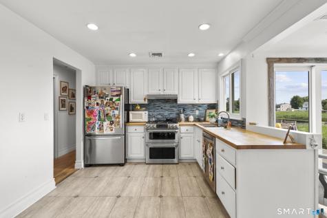 134 Shoreham Village Drive Fairfield CT 06824