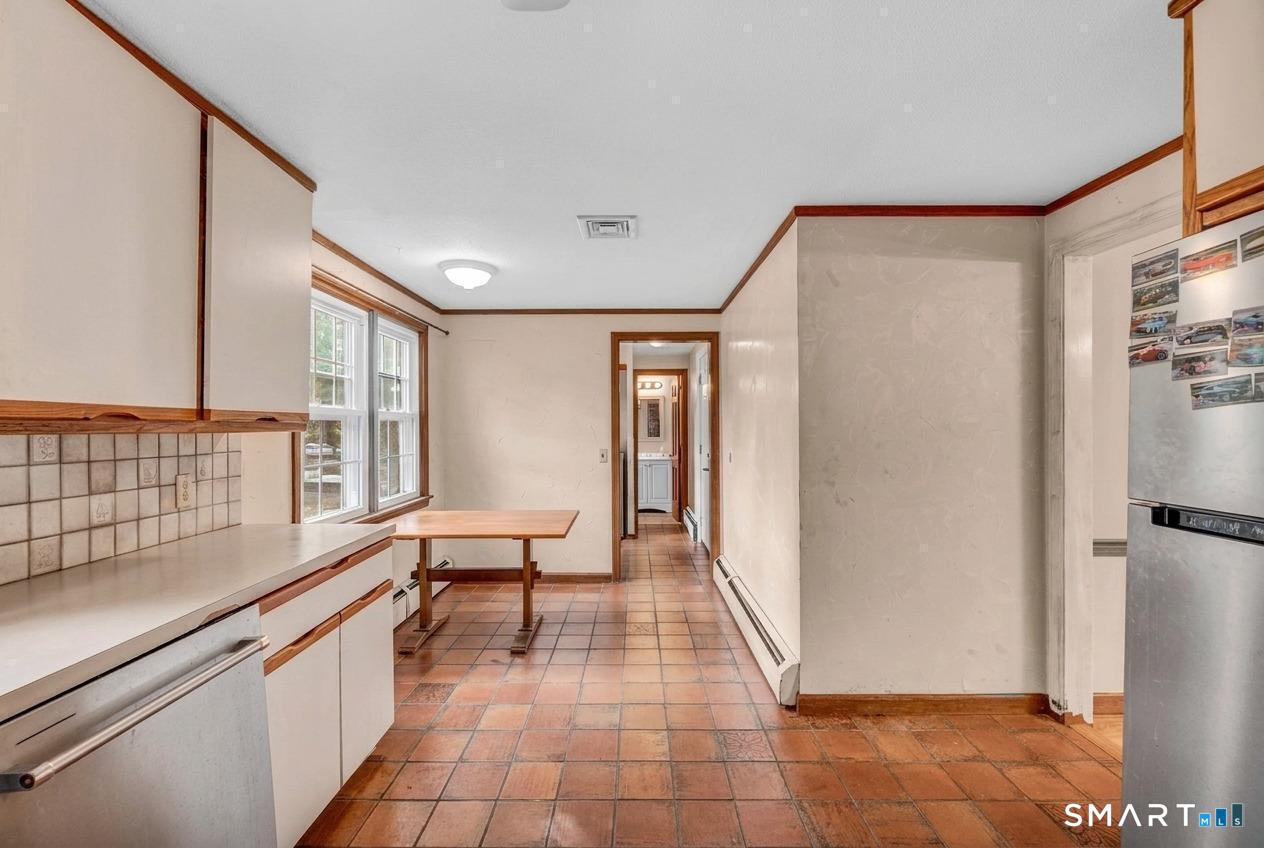 5 Clifdon Drive Simsbury CT 06070