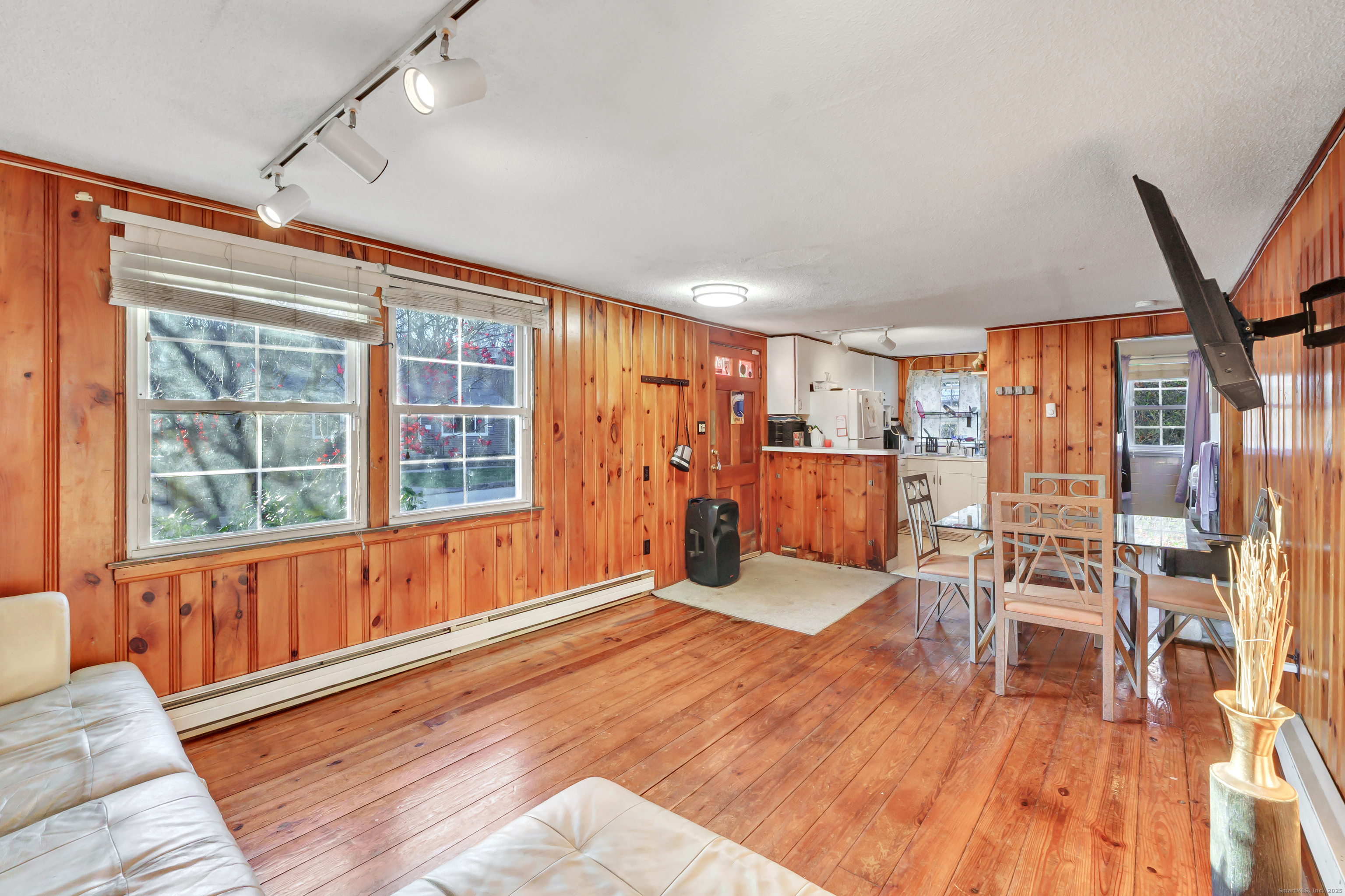 12 Hale Road East Hampton CT 06424