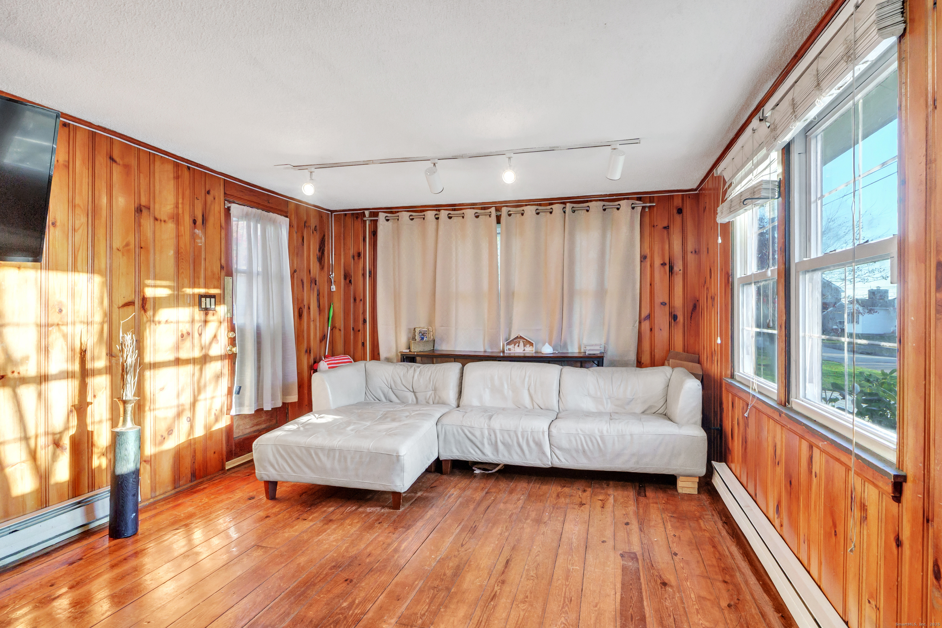 12 Hale Road East Hampton CT 06424