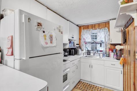 12 Hale Road East Hampton CT 06424