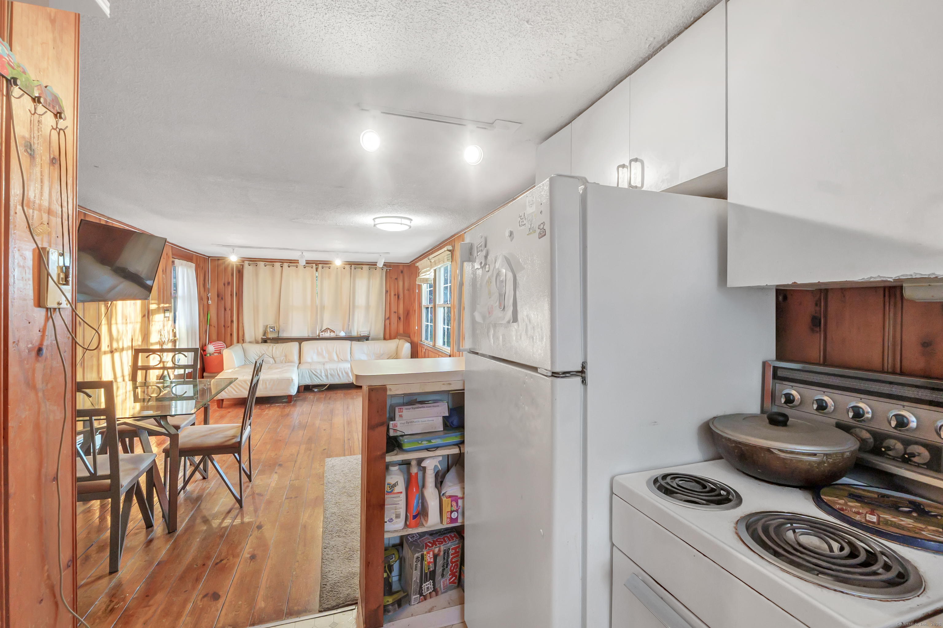 12 Hale Road East Hampton CT 06424