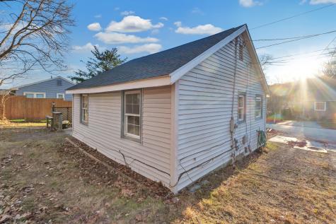 12 Hale Road East Hampton CT 06424