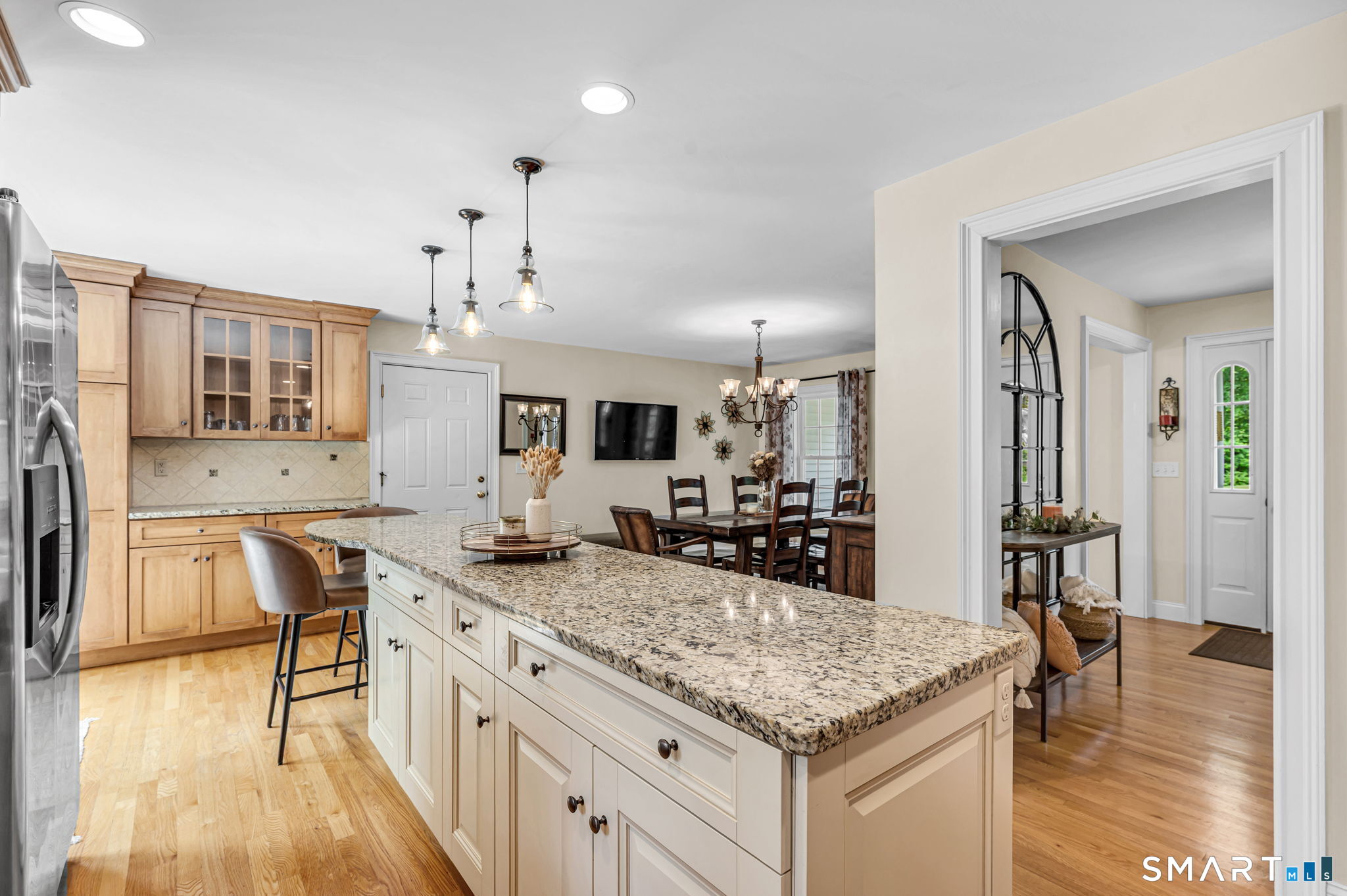73 School Street Avon CT 06001