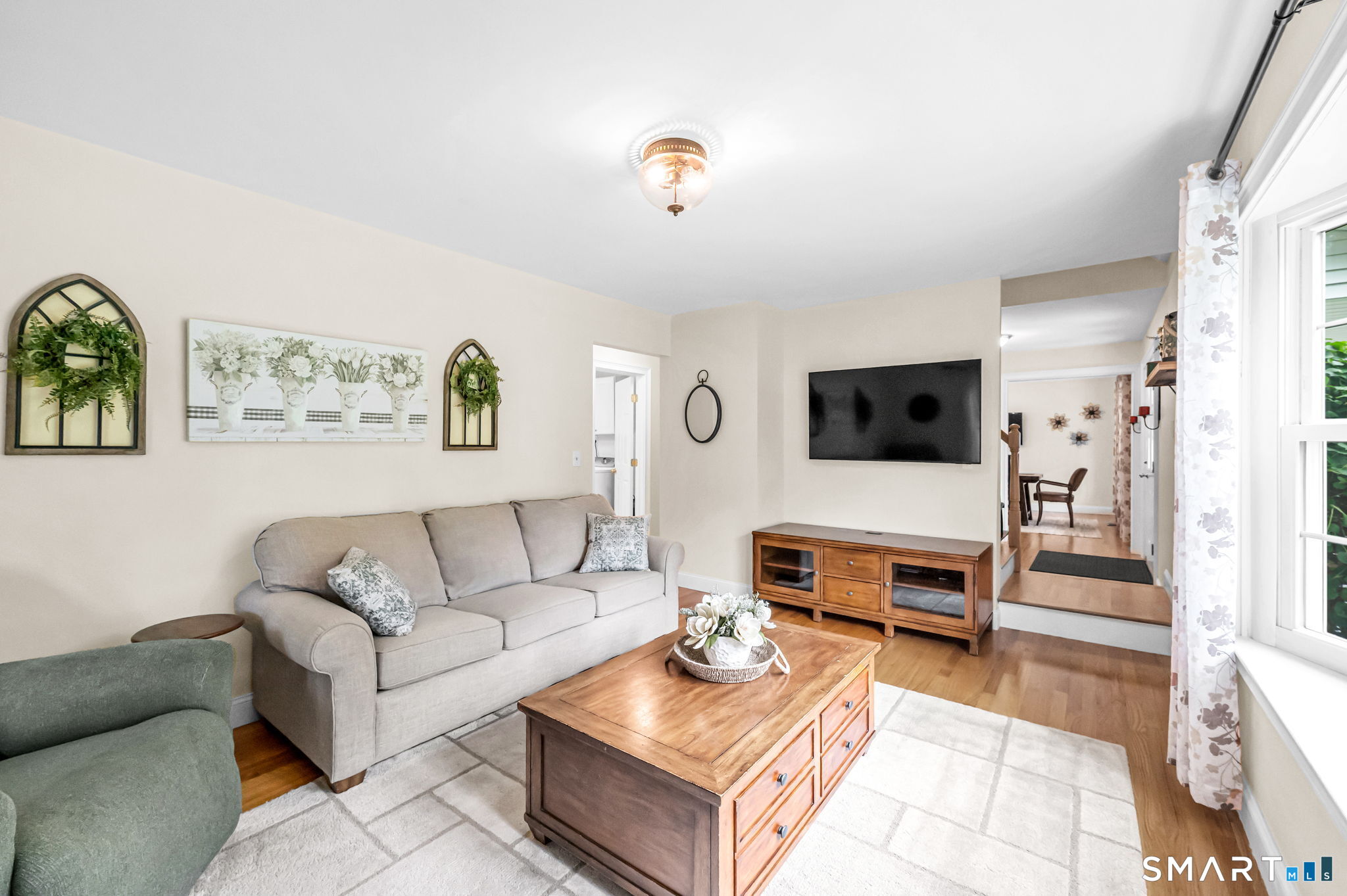 73 School Street Avon CT 06001