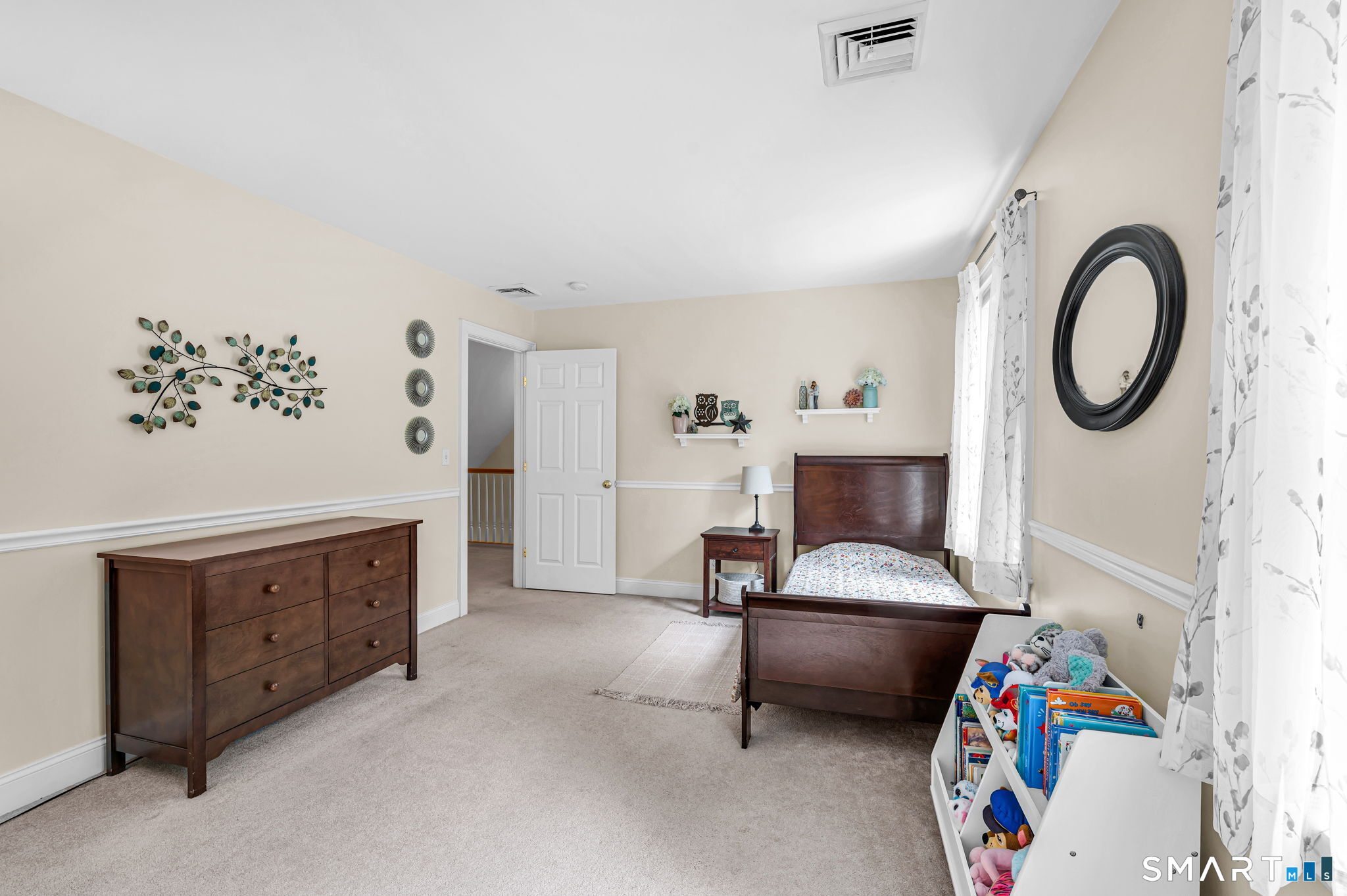 73 School Street Avon CT 06001
