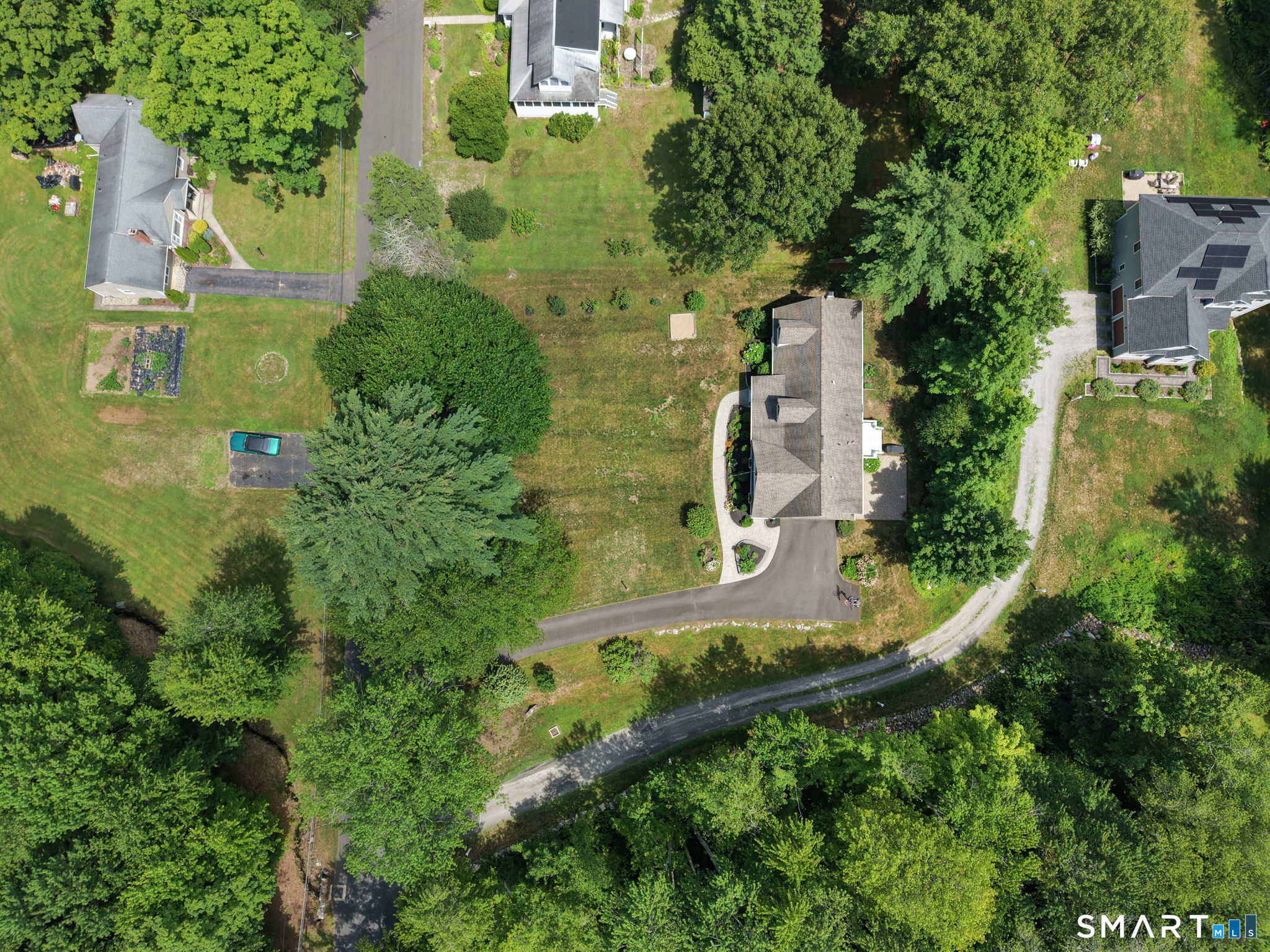 73 School Street Avon CT 06001