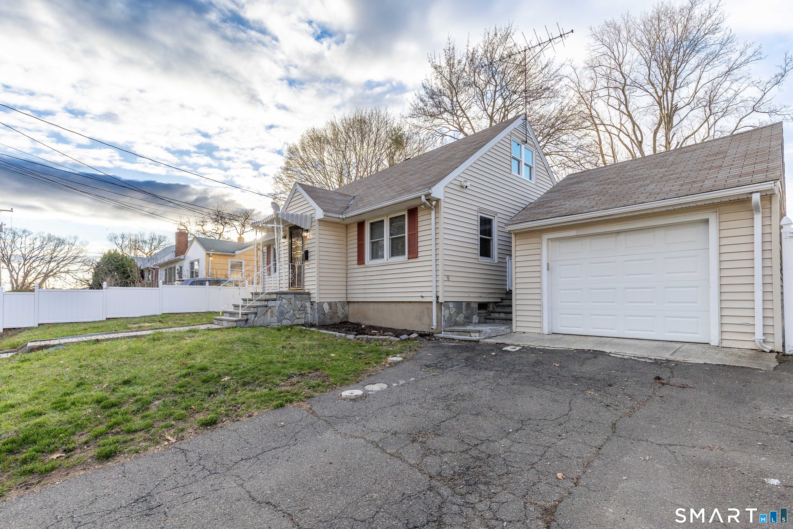415 Jewett Avenue Bridgeport CT 06066