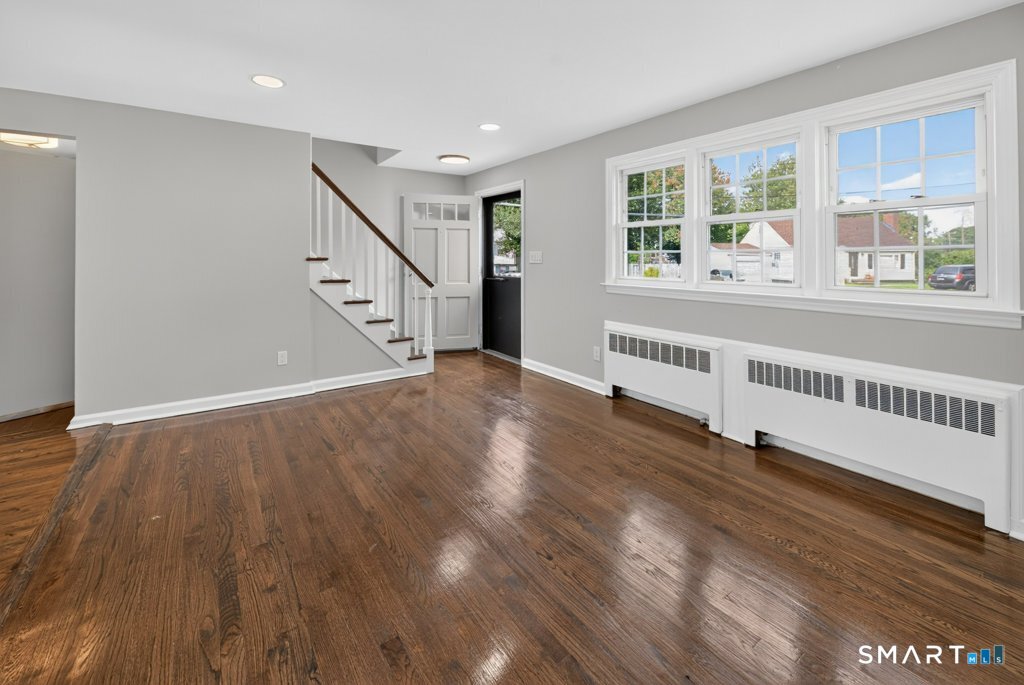 146 Bull Hill Lane West Haven CT 06516